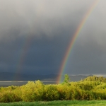 versohenlicher Regenbogen nach einem Gewitter
